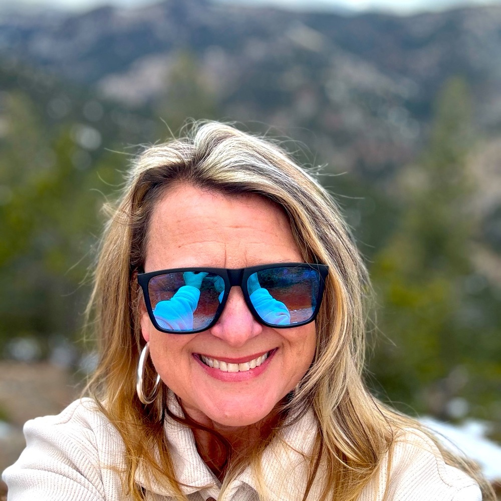 Meet your Posher, Dawn